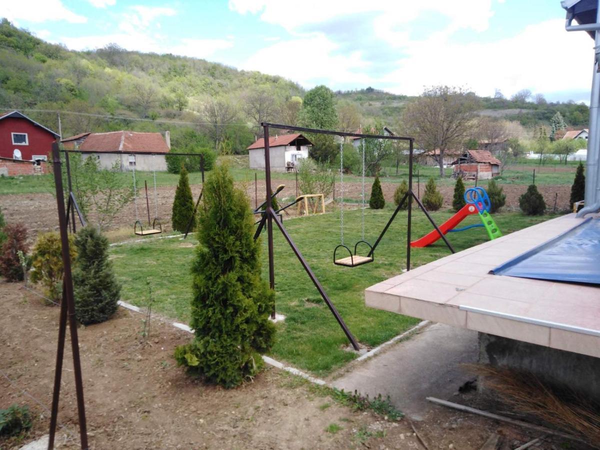 Vila Viktori Pirot Esterno foto