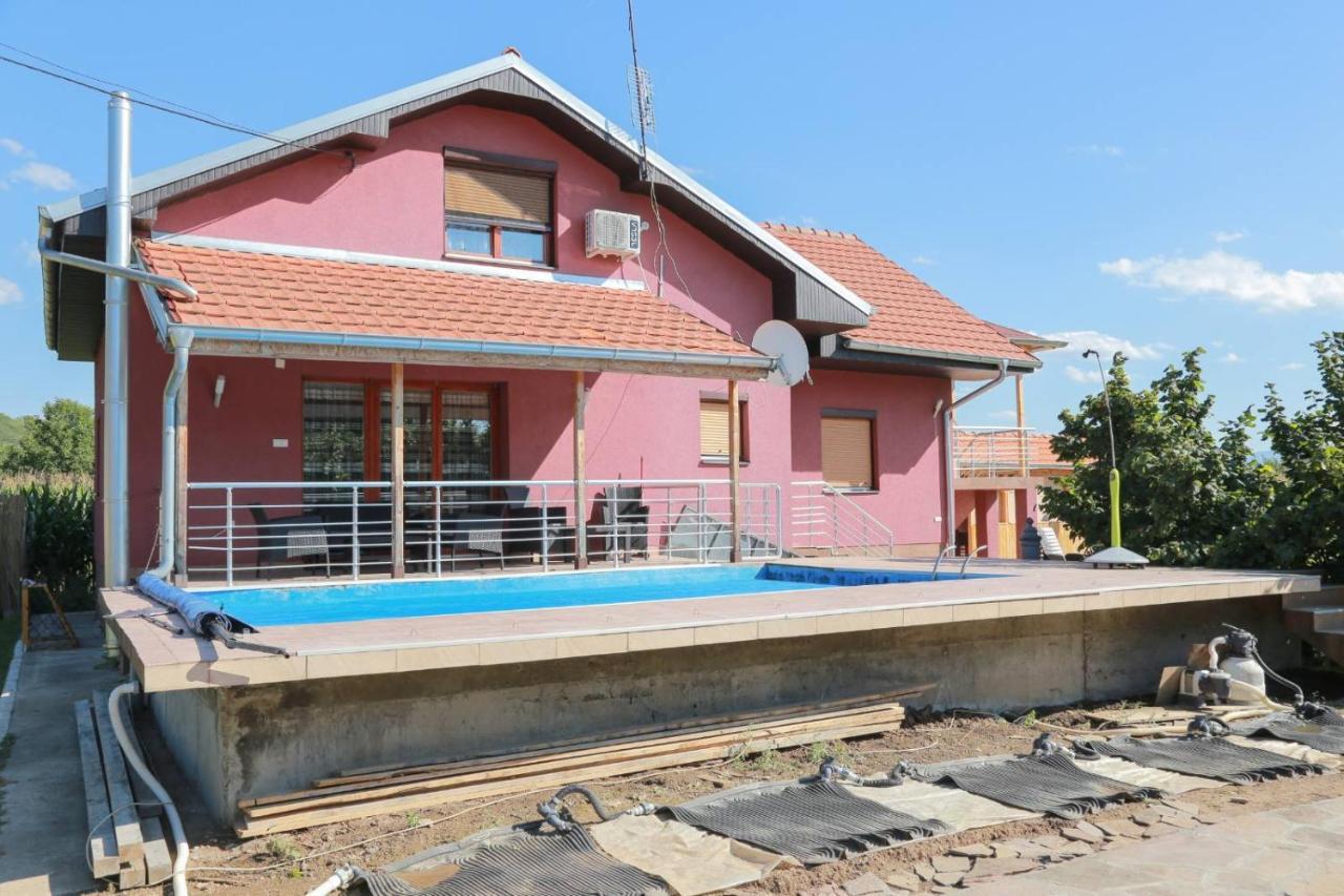Vila Viktori Pirot Esterno foto