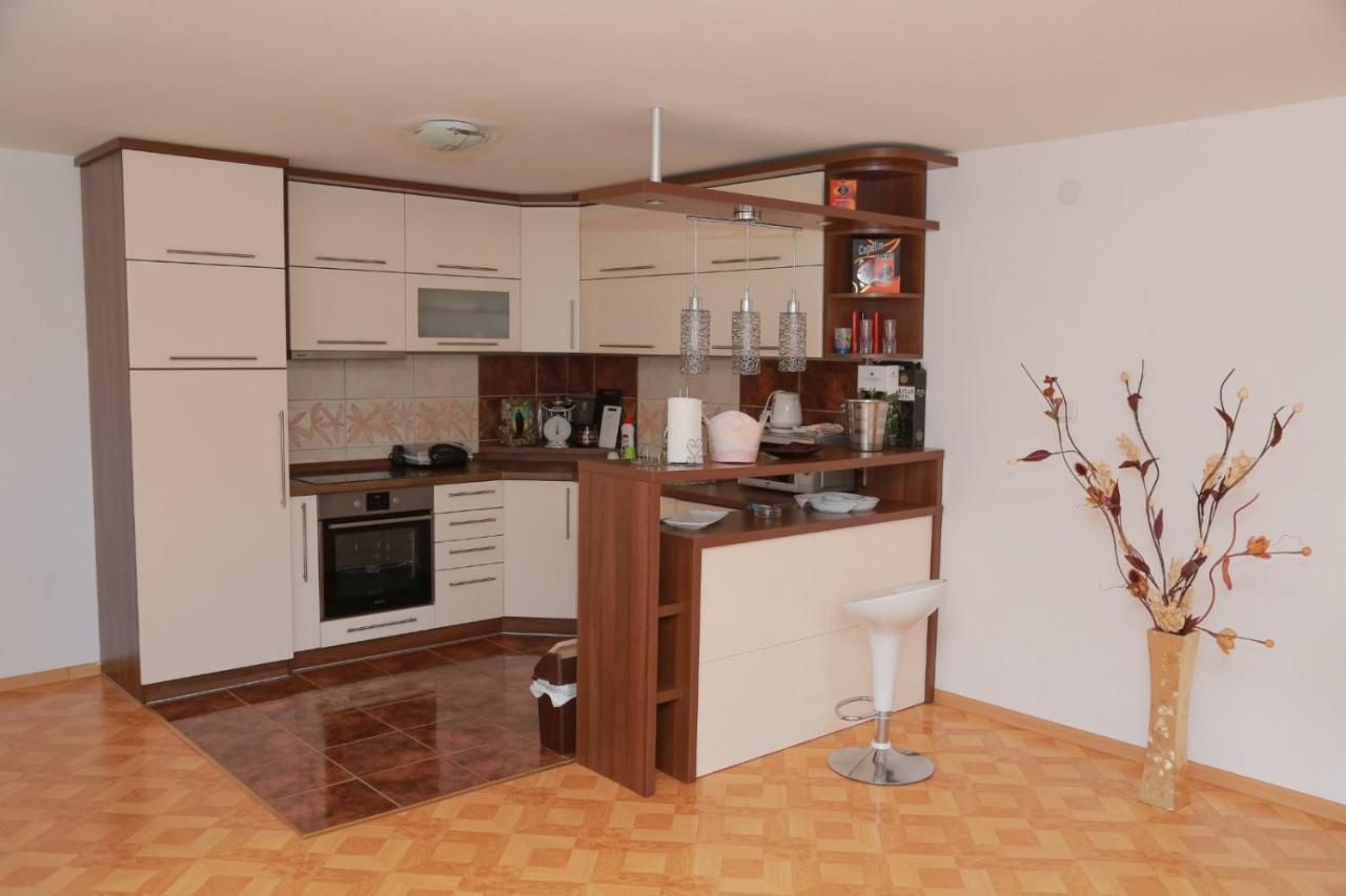 Vila Viktori Pirot Esterno foto