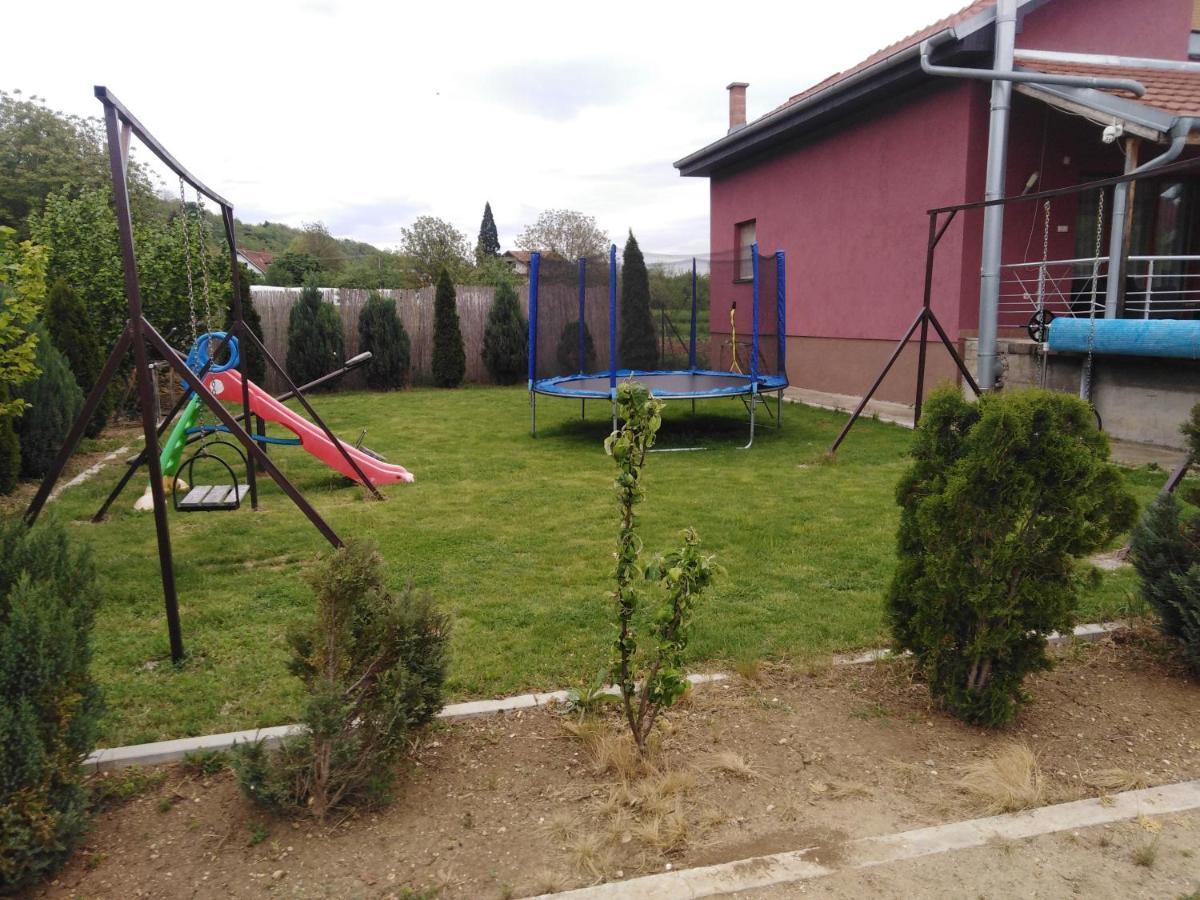 Vila Viktori Pirot Esterno foto