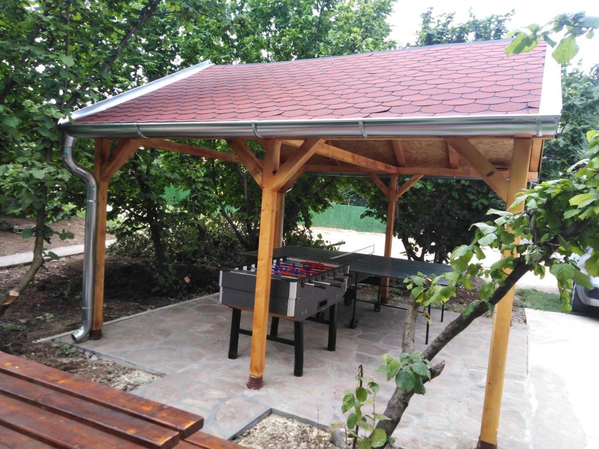 Vila Viktori Pirot Esterno foto