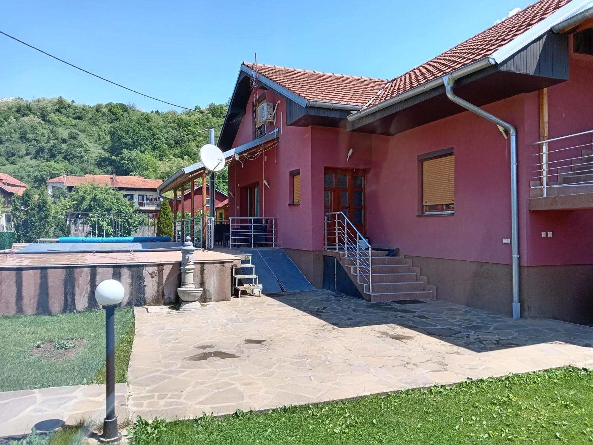 Vila Viktori Pirot Esterno foto